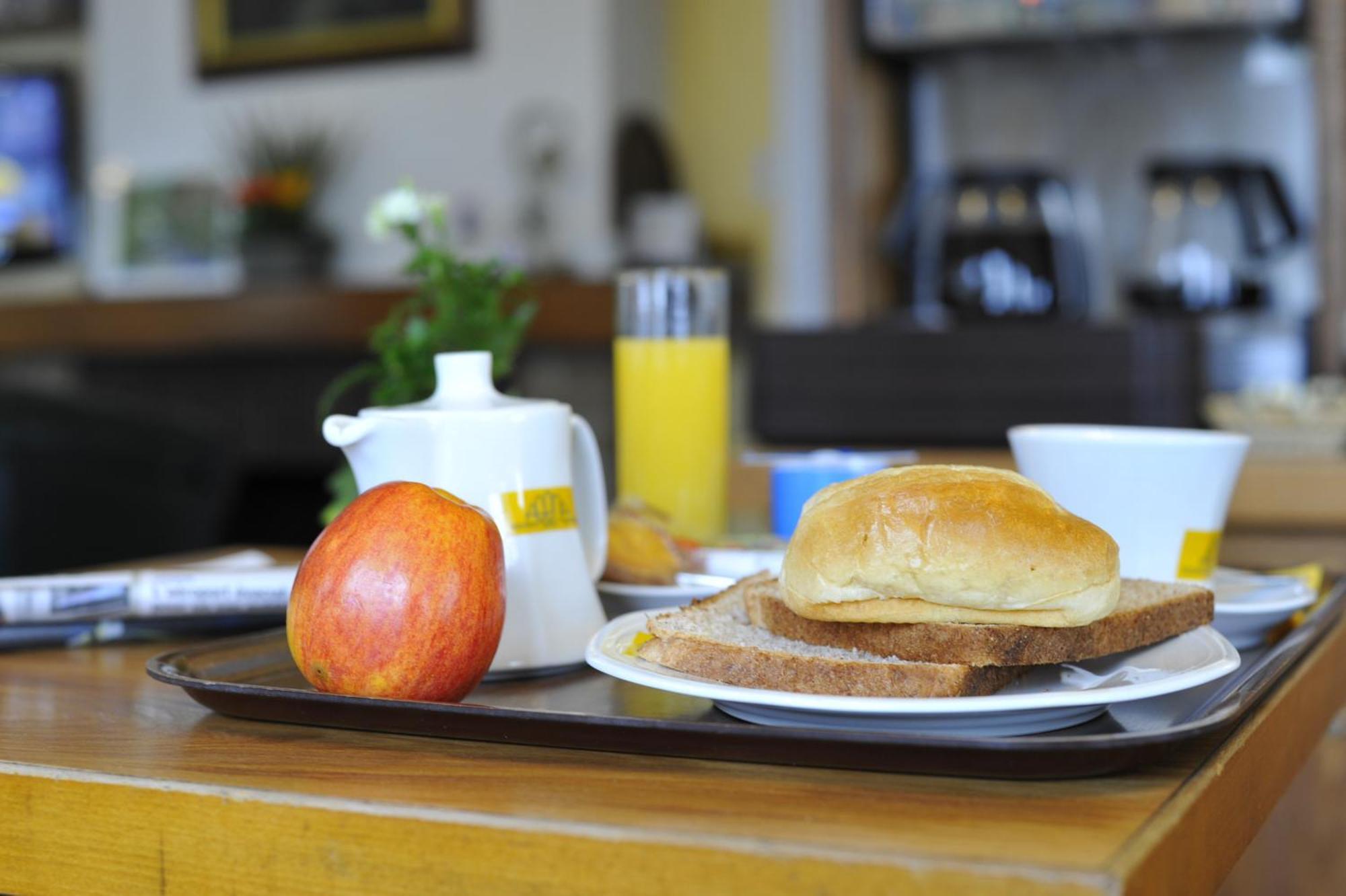 Hotel Agena Faches-Thumesnil Bagian luar foto