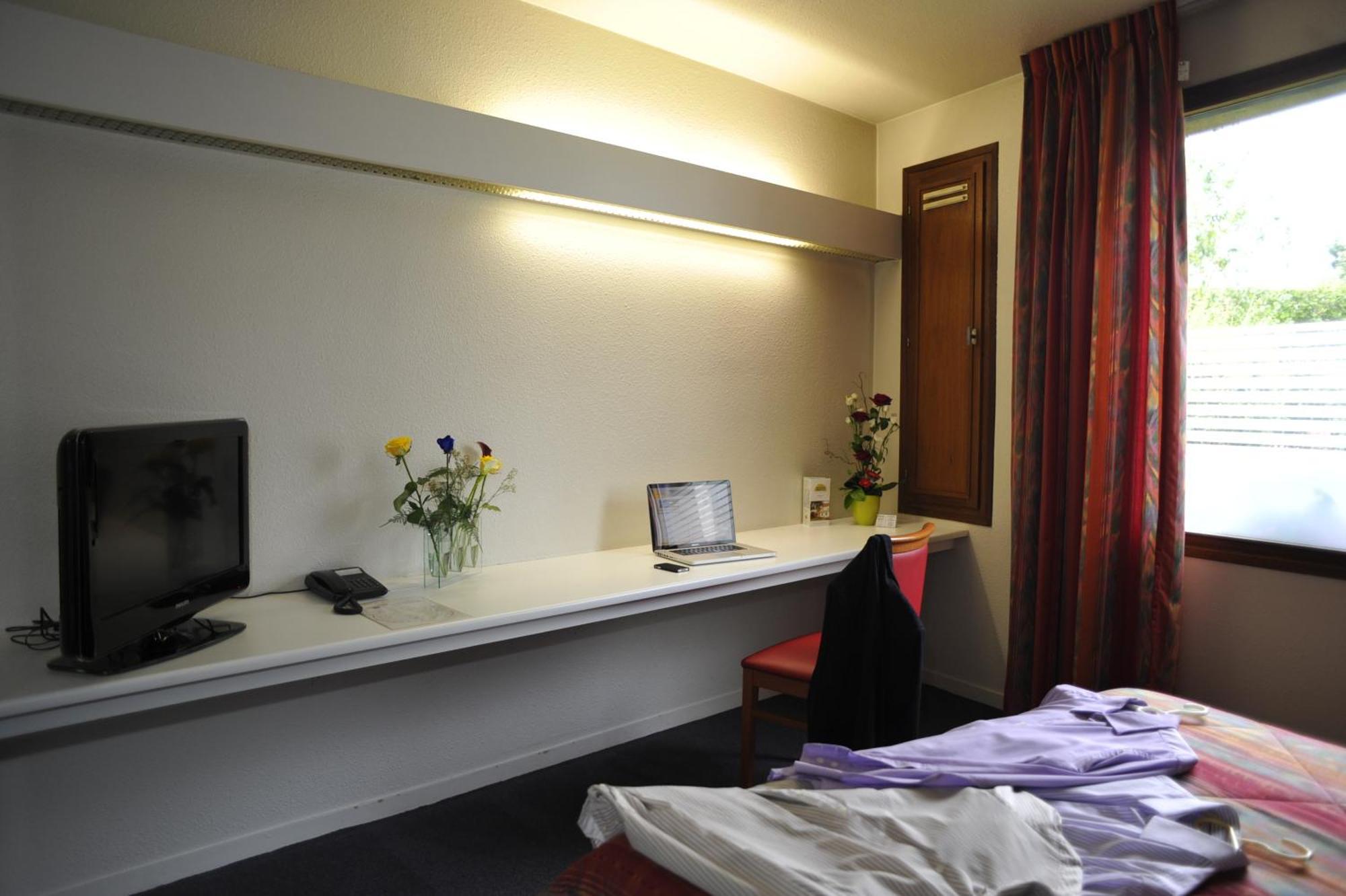 Hotel Agena Faches-Thumesnil Bagian luar foto